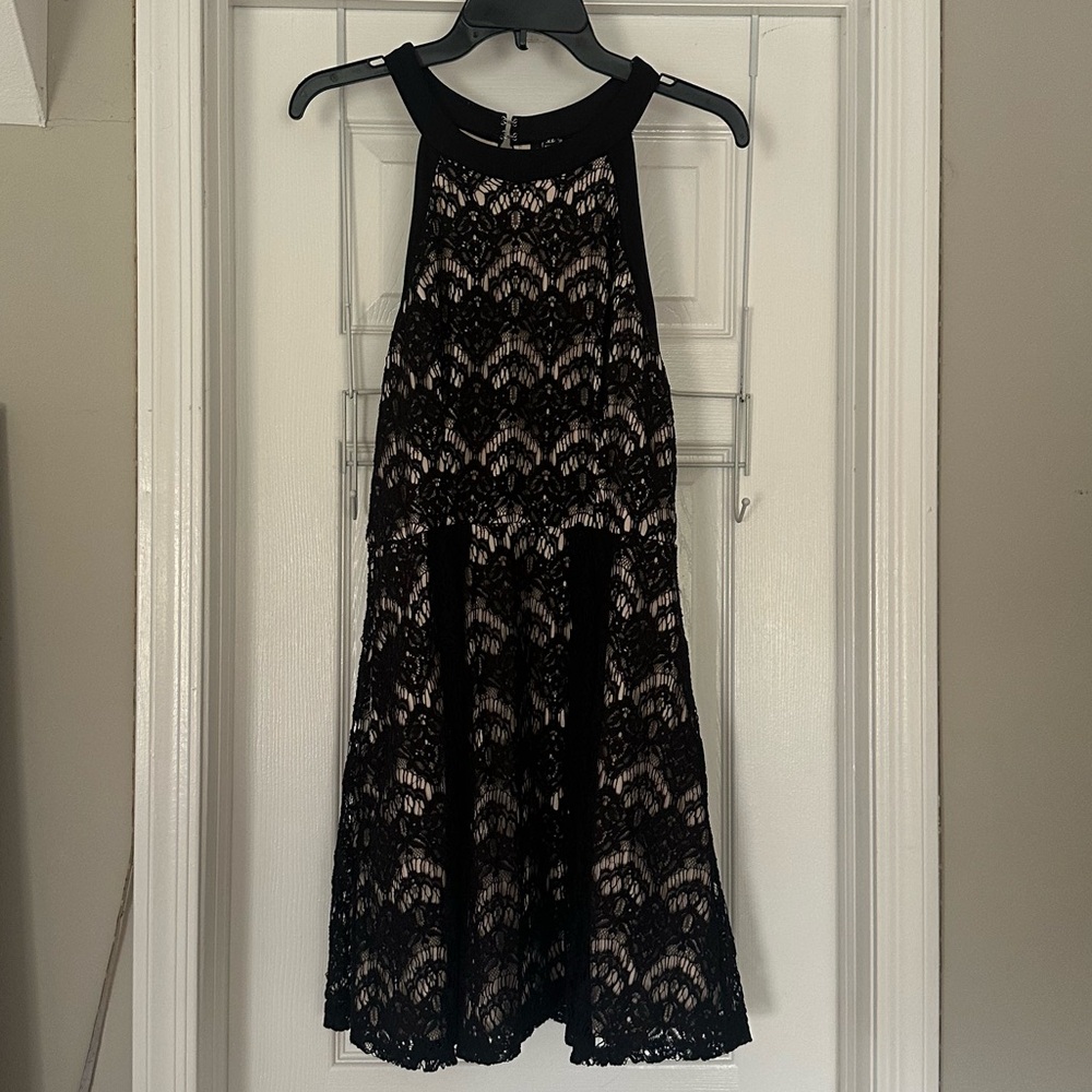 Speechless Black and Cream Lace Halter Neck Dress